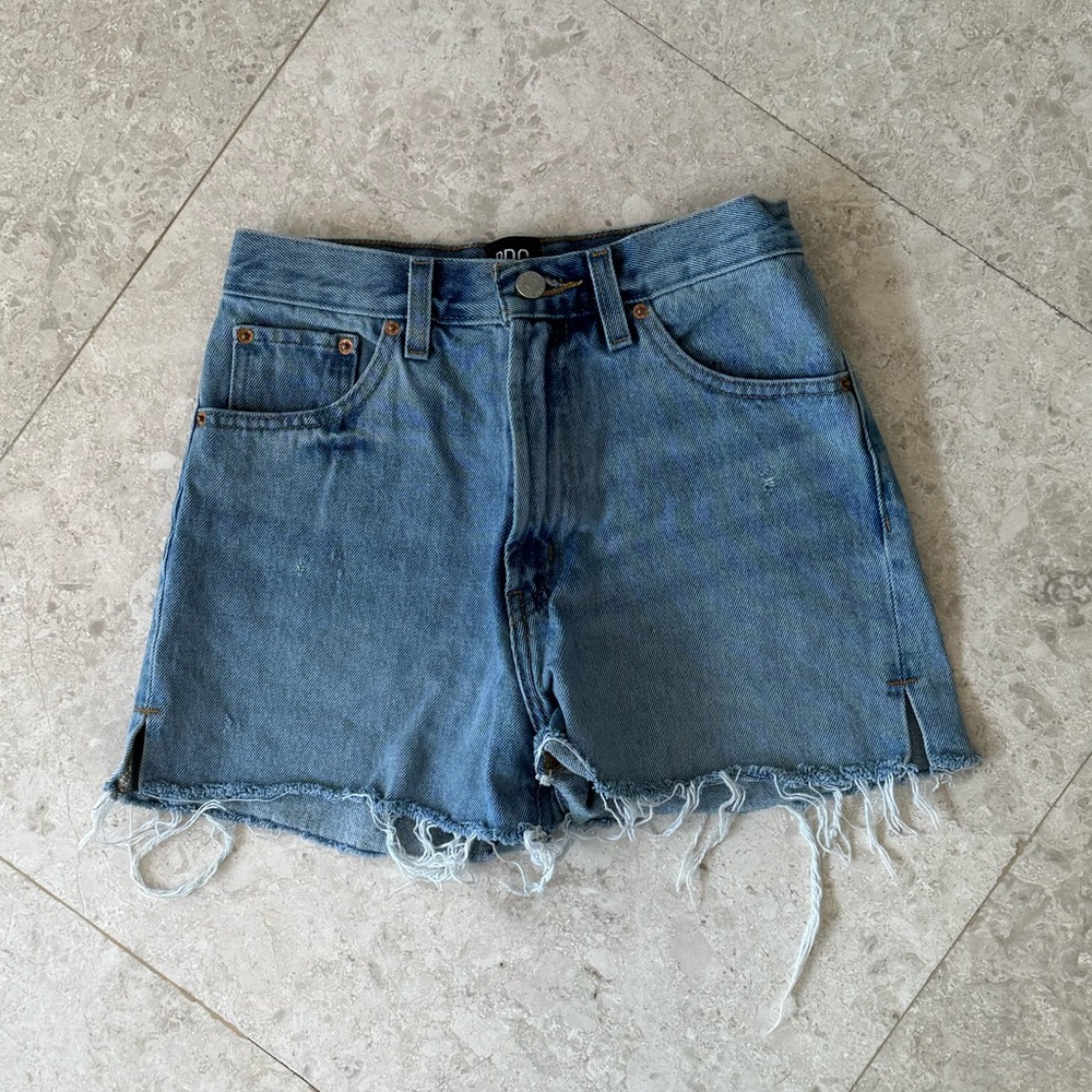 BDG Girlfriend High-rise denim shorts